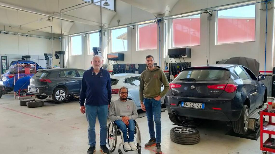 Serra carrozzeria Dante