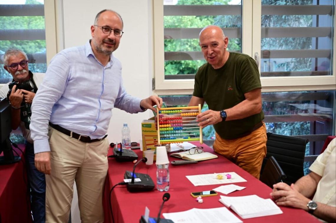 Rasero dona il pallottoliere