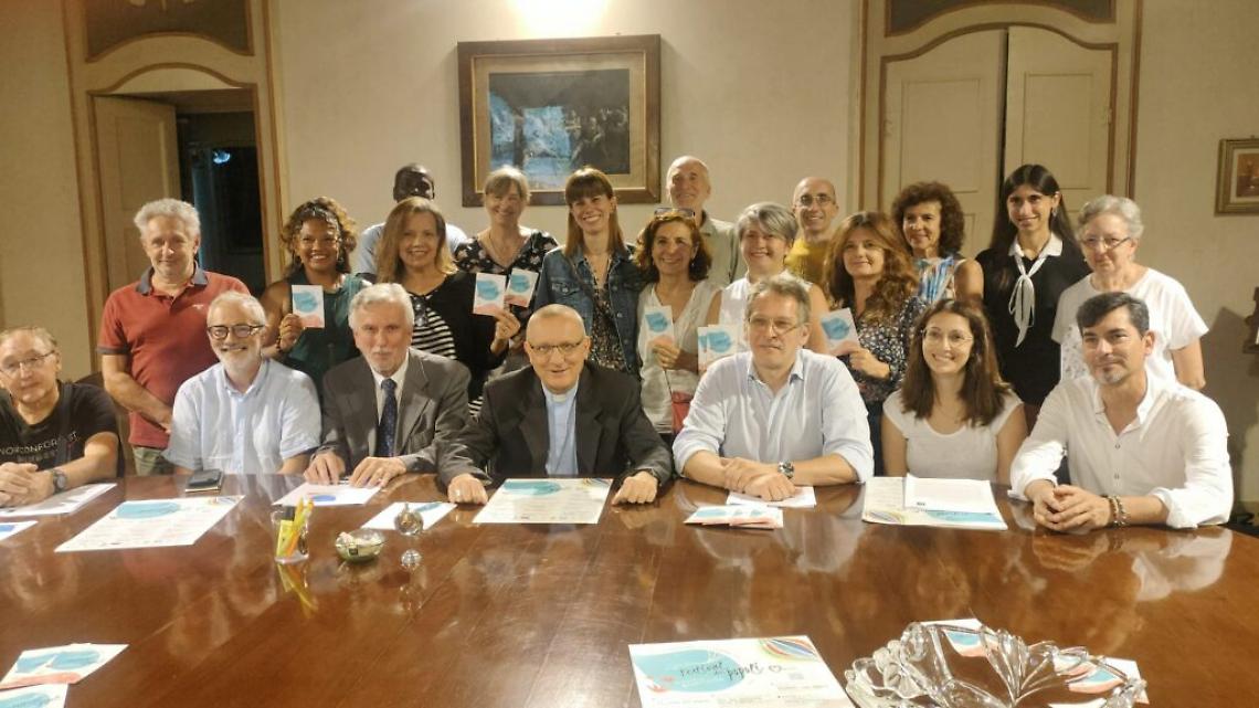 Vescovo Prastaro presentazione festival popoli