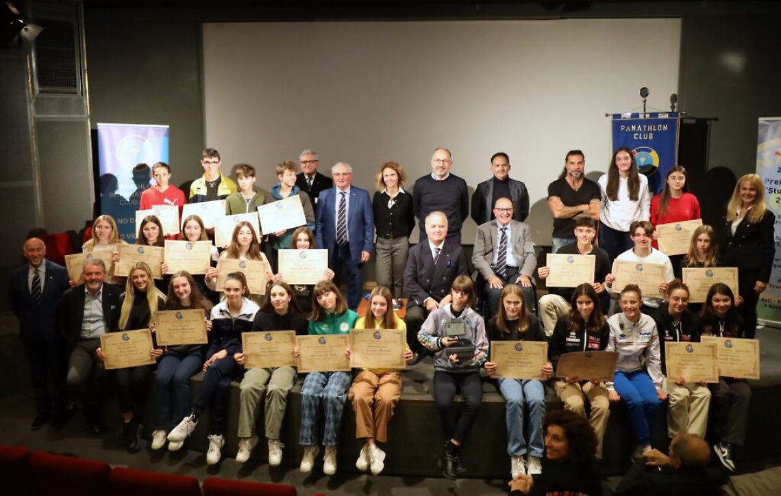 Gruppo premiati con autorit&agrave;