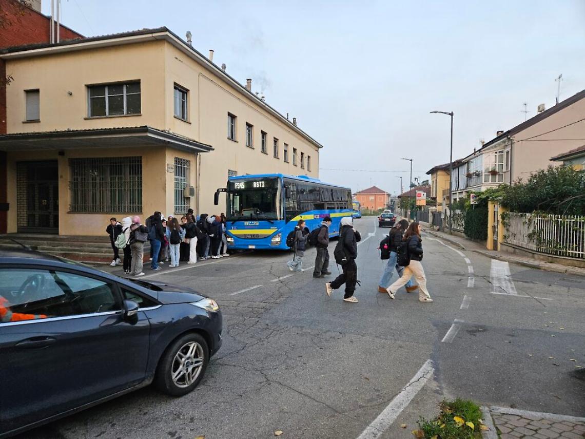 Pendolari corso Venezia fermata provvisoria