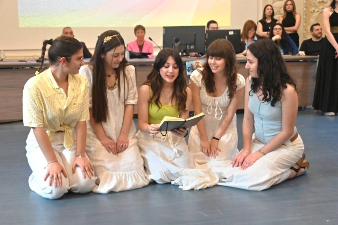 Il liceo classico Alfieri apre le porte offrendo spettacoli, conferenze e laboratori