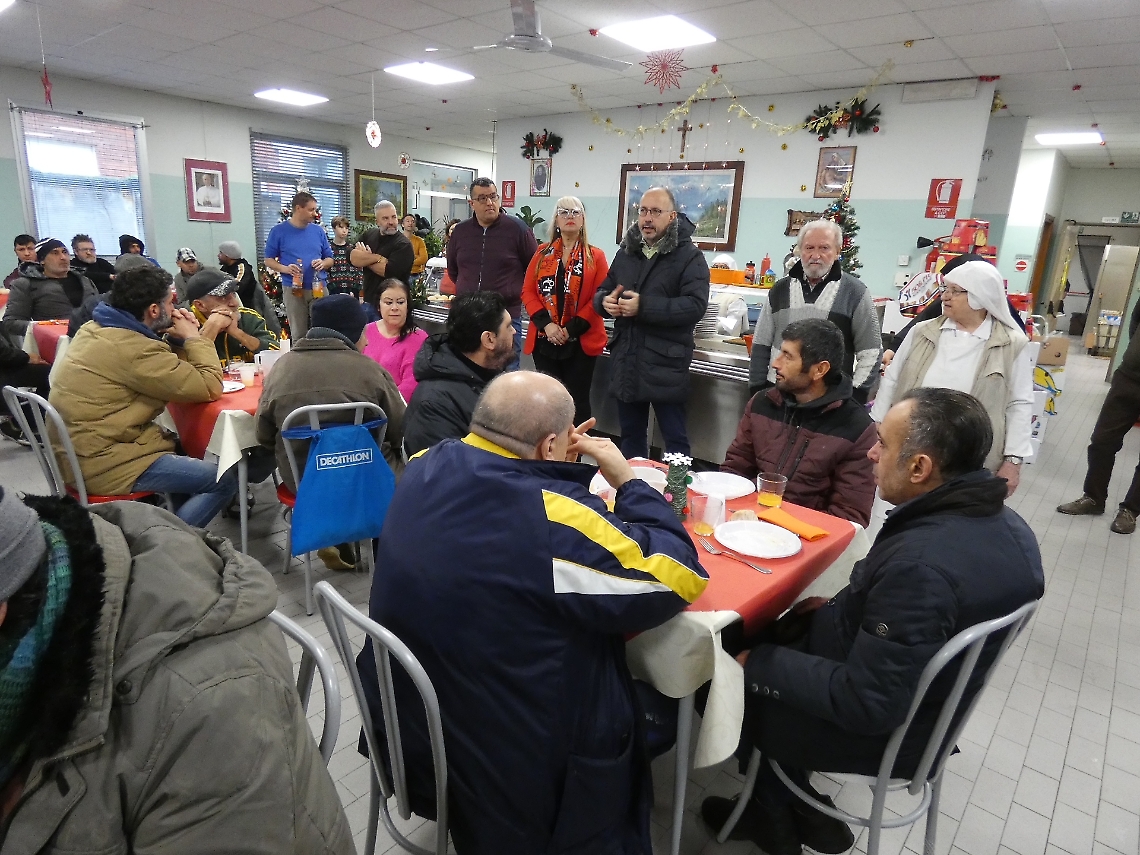 La Vigilia di Natale all&rsquo;insegna della solidariet&agrave; alla mensa di corso Genova