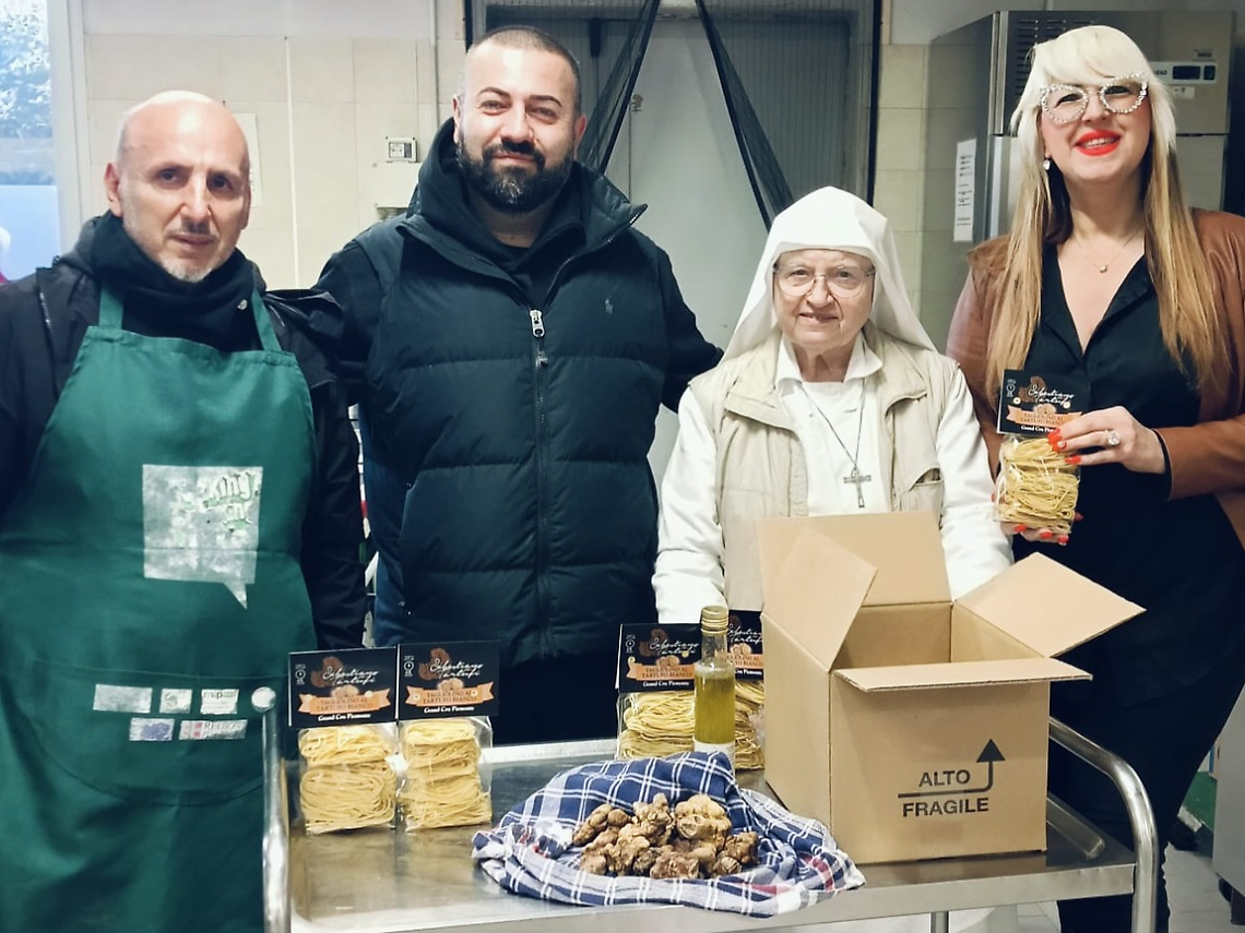 L'azienda Sebastiano Tartufi offre il pranzo di Santo Stefano alla mensa