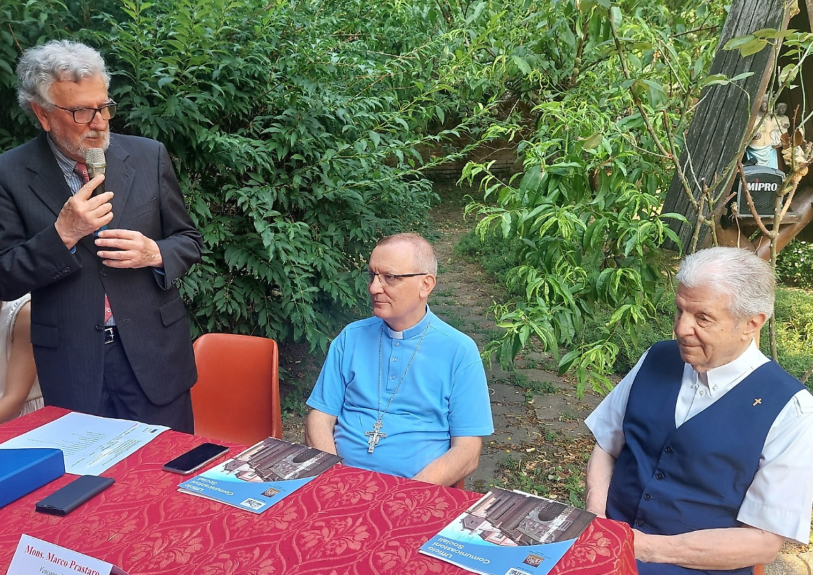 Borse di studio da 500 e 1.000 euro destinate a studenti universitari