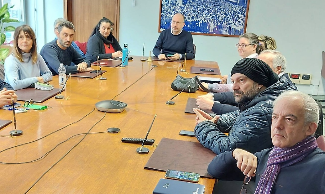 Crisi Konecta, i pullman per il presidio a Torino offerti dal sindaco e dai consiglieri di Lista Rasero e Giovani Astigiani