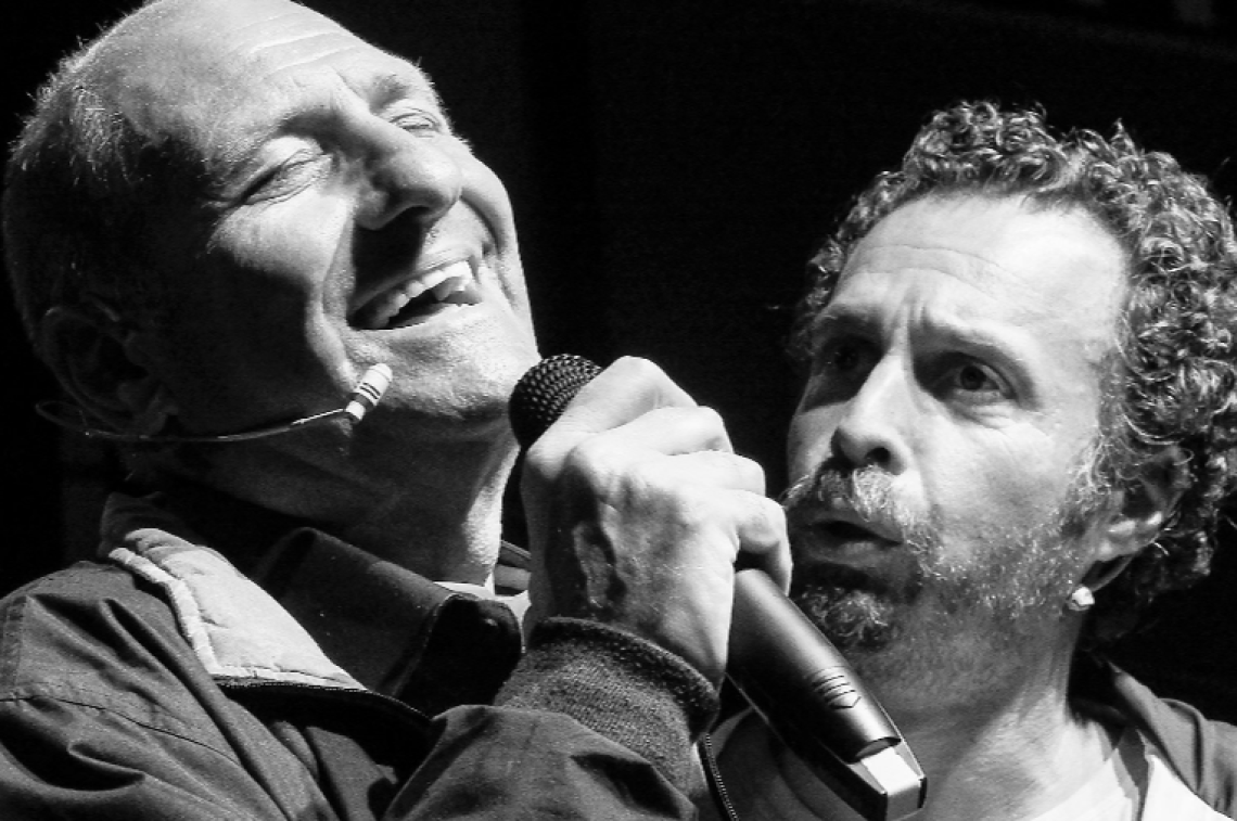 Non ci resta che ridere: un secchio di proverbi, musica e risate in scena