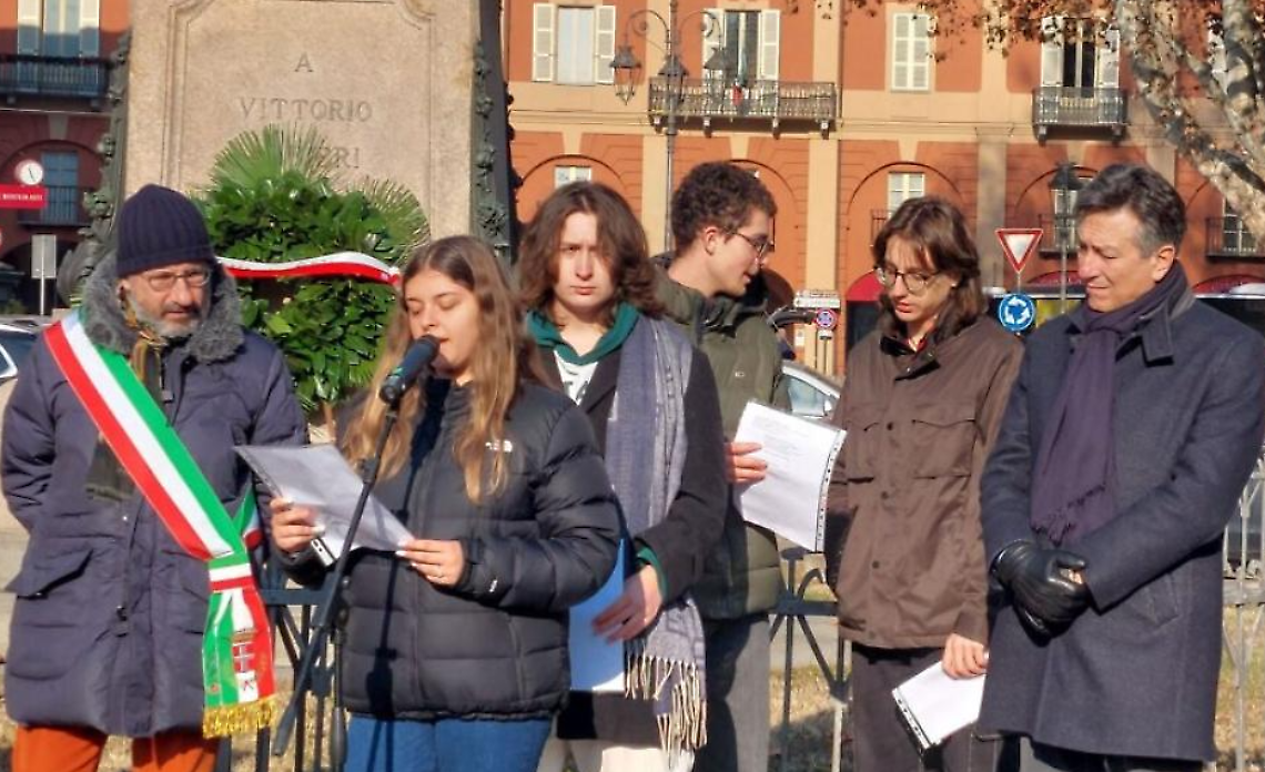 Asti rende omaggio a Vittorio Alfieri: cerimonia con gli studenti e concerto
