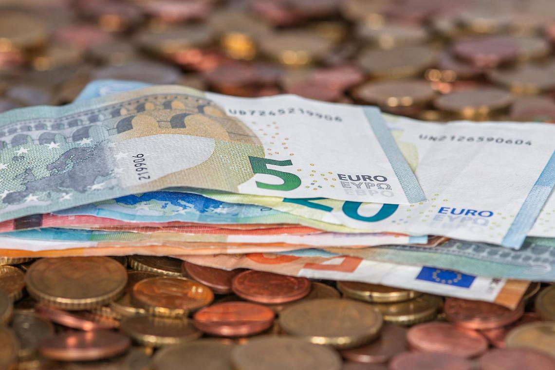 Rincari 2026: famiglie sotto pressione tra crescita lenta e nuovi aumenti