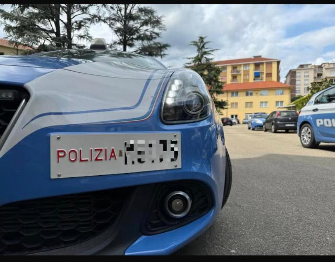 Denuncia il furto dello zaino dalla sua auto ma viene denunciato perch&eacute; l'auto risulta rubata