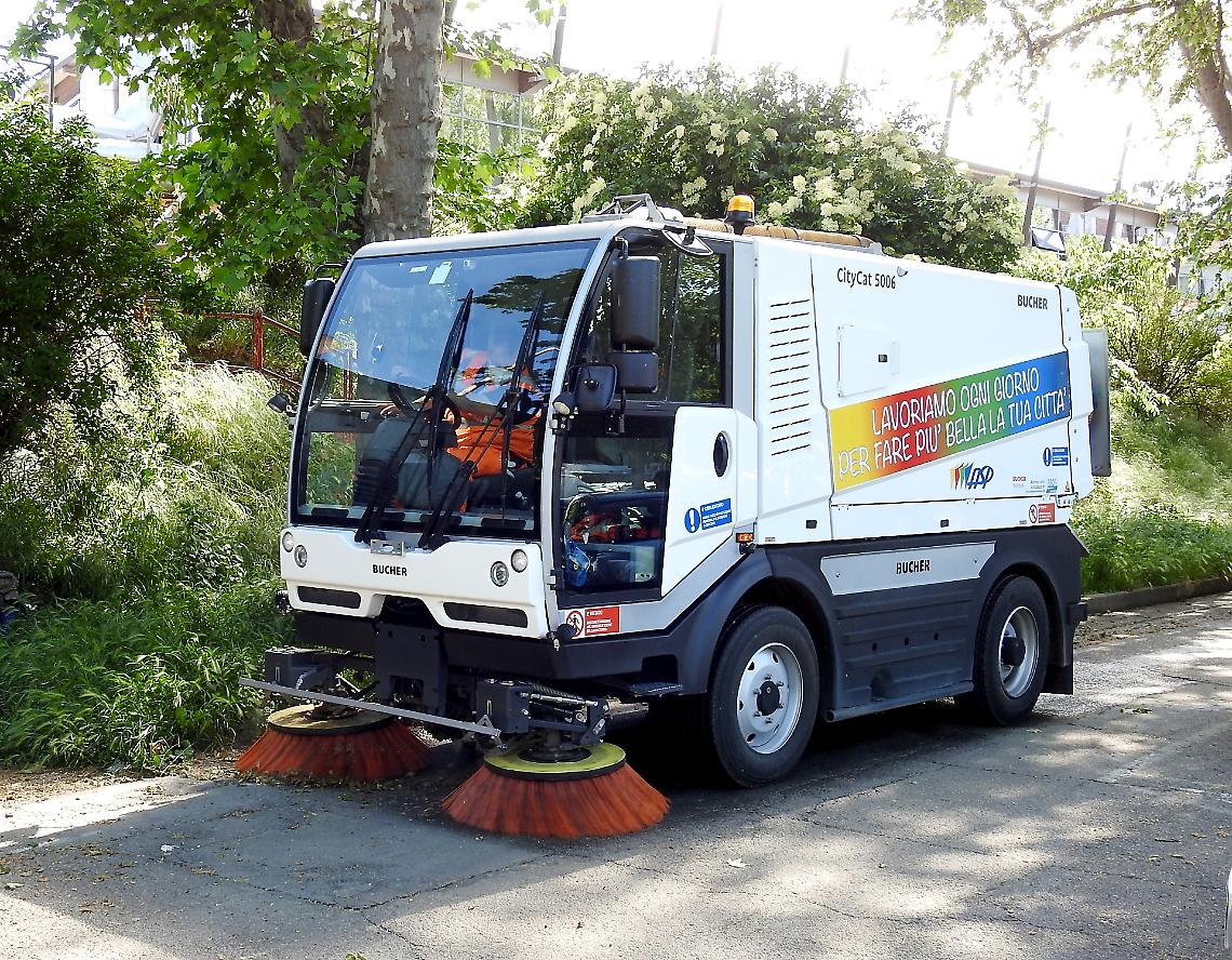Veicolo Asp per lo spazzamento delle strade