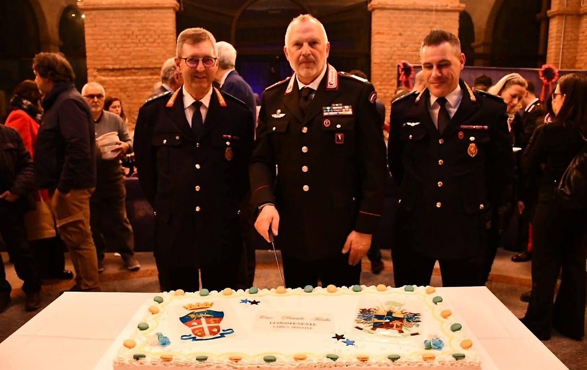 Incisa Scapaccino festeggia il pensionamento dopo 46 anni del luogotenente Davide Freda