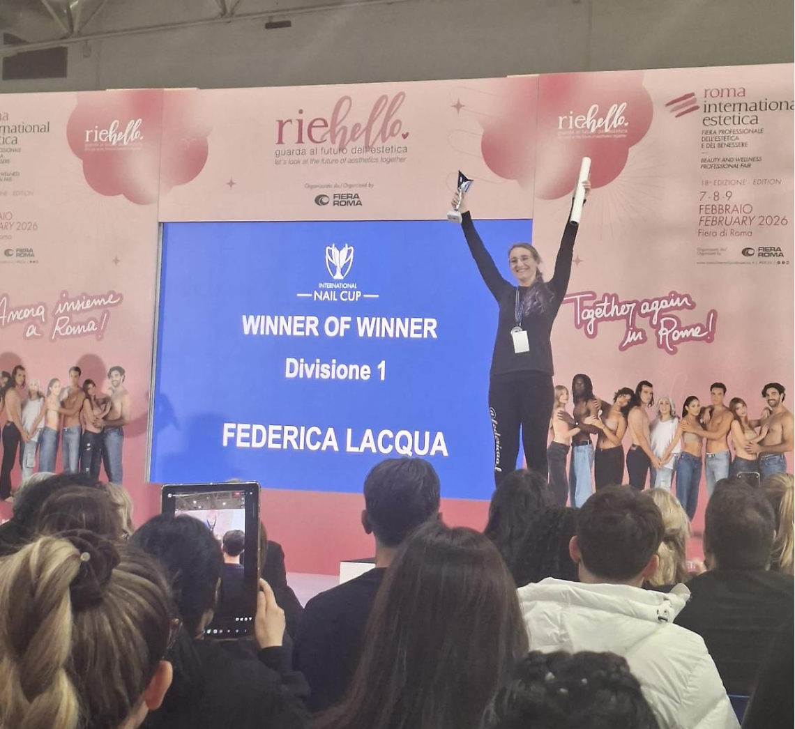 Da Nizza a Roma: Federica Lacqua trionfa ai campionati internazionali di nail art