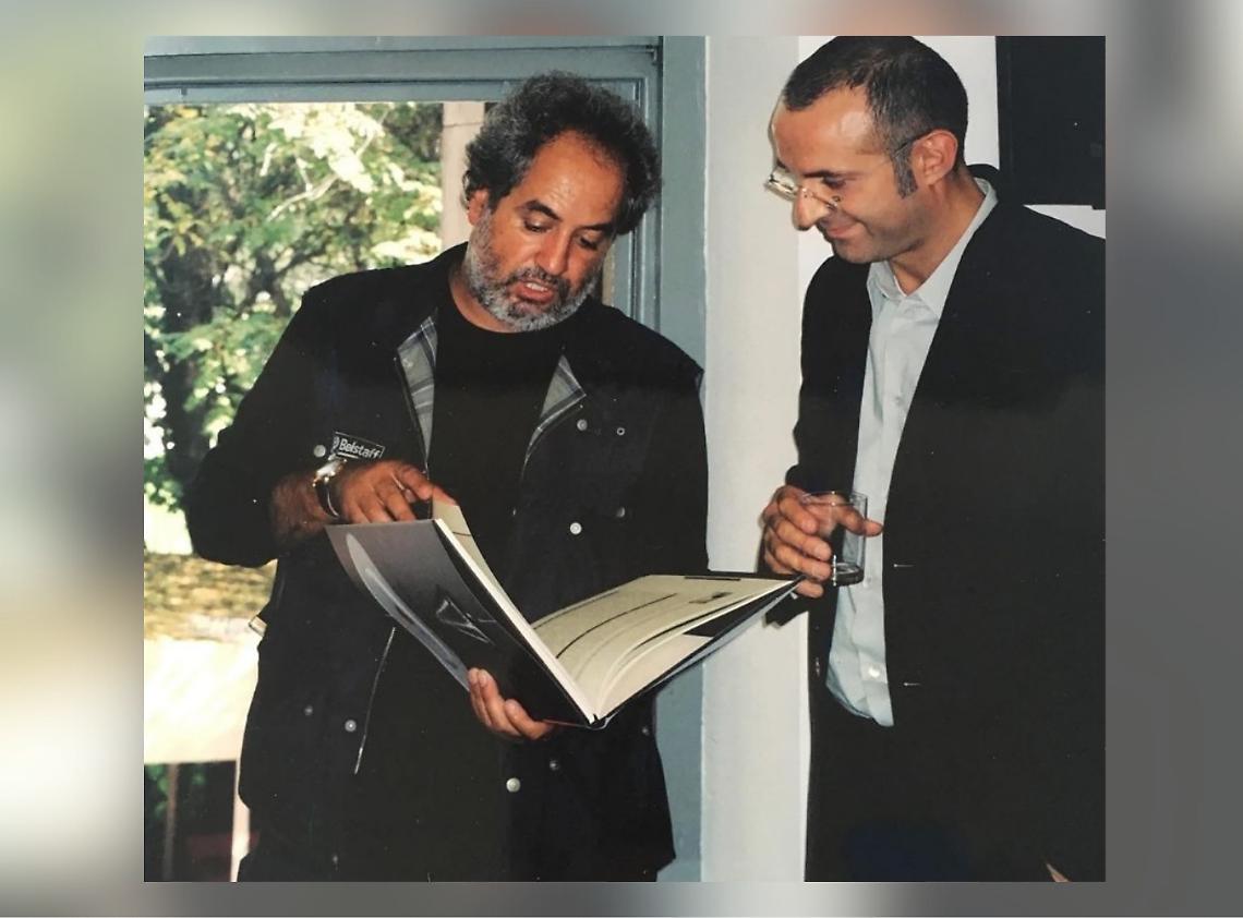 L'artista Flavio Piras con Massimo Bottura