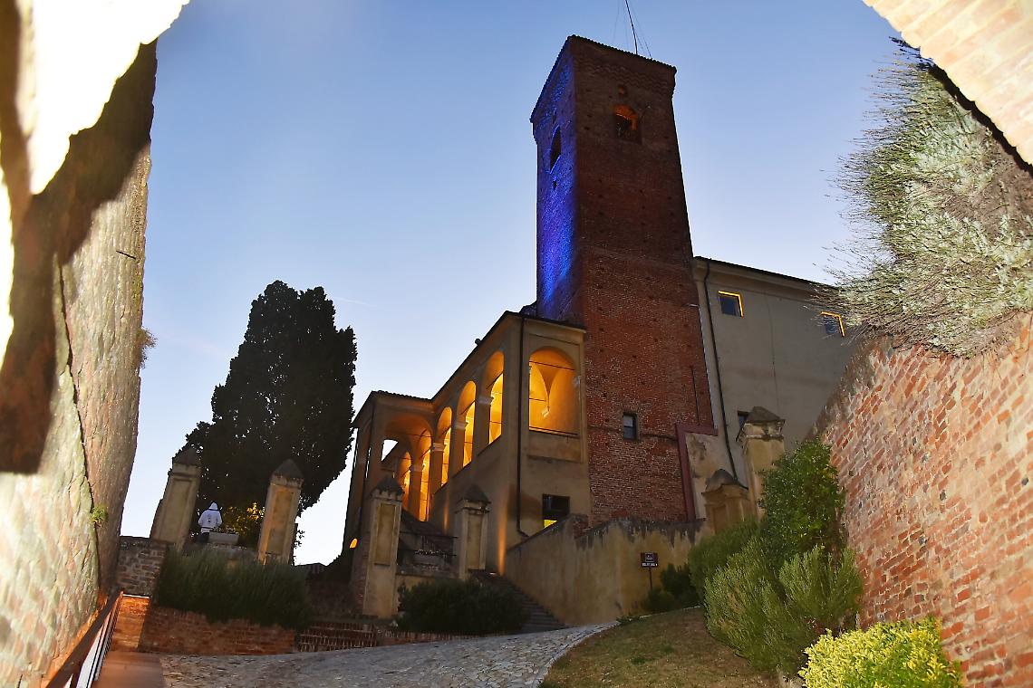 Marzo al castello di Cisterna: incontri su pace, futuro e tradizioni