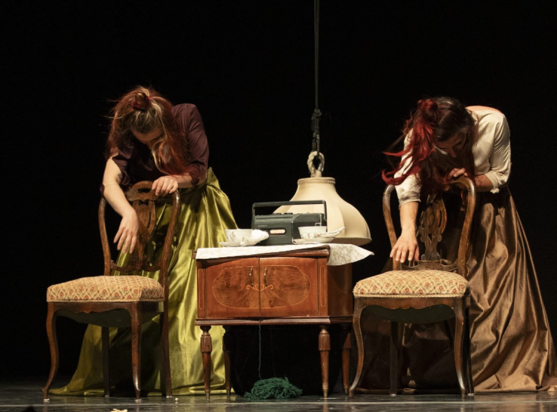 "Edere": le corde dell'amore e dell'odio al Teatro Civico di Moncalvo