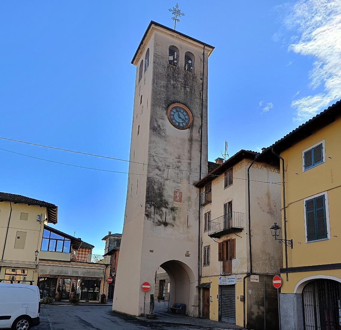 Villanova, Torre civica