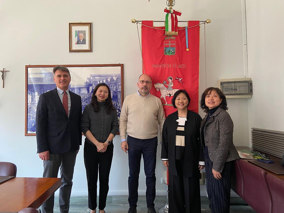 Asti si apre ai mercati asiatici: delegazione HKETO in visita per promuovere le eccellenze del territorio 