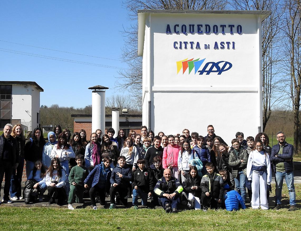 Gli alunni della scuola Martiri in visita all'acquedotto di Cantarana 