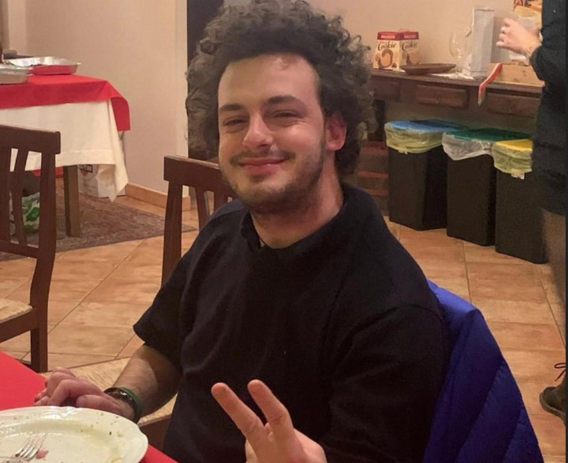 Il fratello: &laquo;Chi sa qualcosa sulla sua morte di Raffaele parli&raquo;