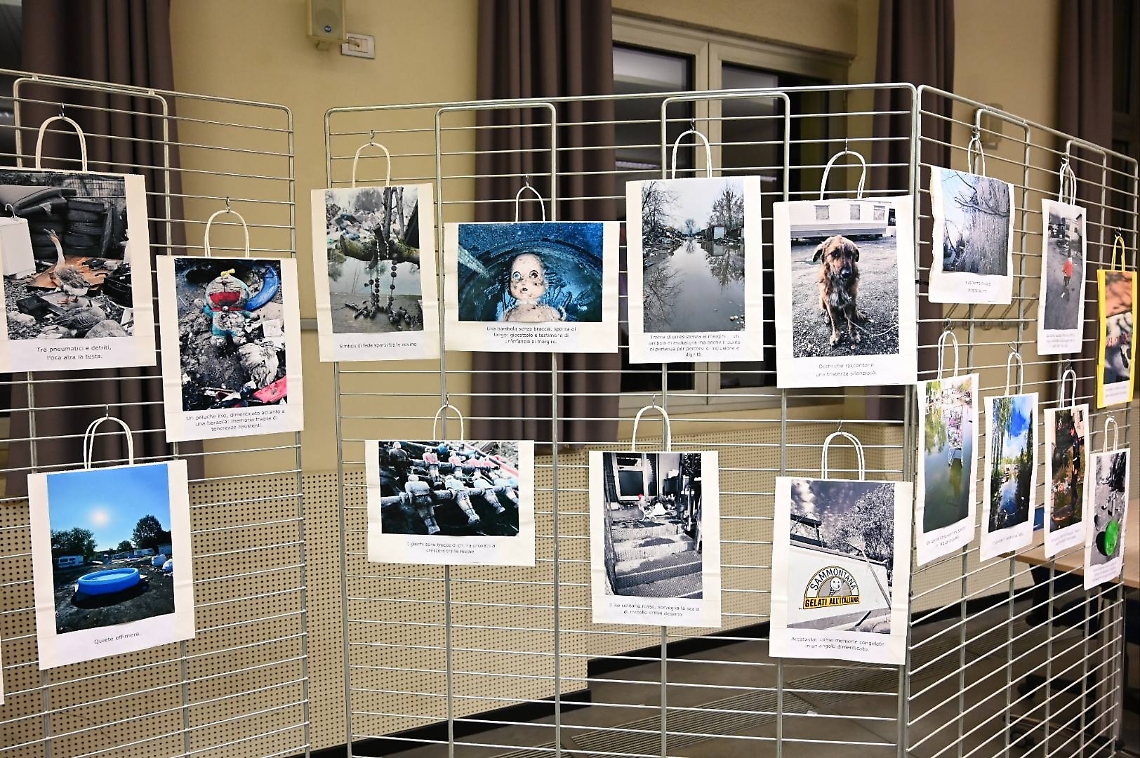 Foto del campo rom di Asti