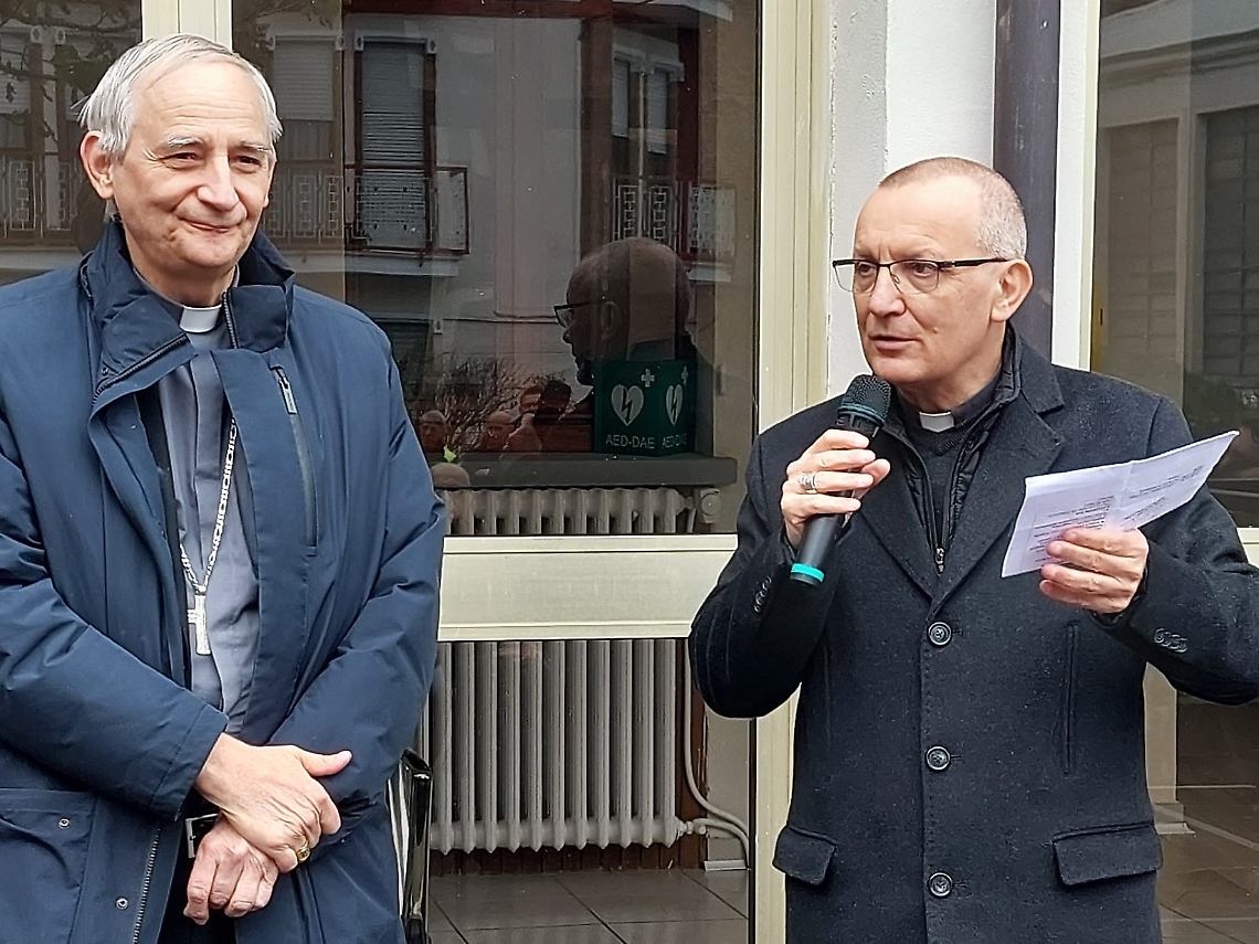 I vescovi italiani rispondono a Trump: "Il Papa non &egrave; una controparte politica, ma il successore di Pietro"