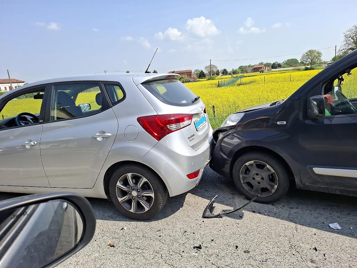 Mattinata di fuoco per il traffico in  zona corso Savona: due incidenti