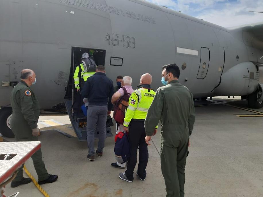 La partenza della delegazione piemontese per portare soccorsi all'India