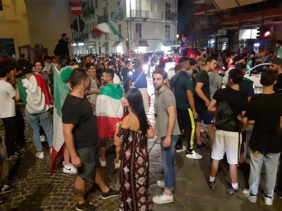 2B8BAEC0-B845-4E6A-AA9A-EC27CAC9CF8C