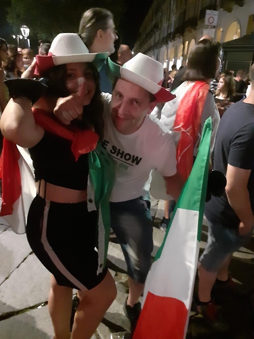 39ED3D9D-9D45-4DB3-A78F-09B5C12E3AC1