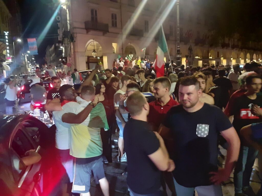 4F304EF8-DAFA-43E1-8F2A-B860D87C611E