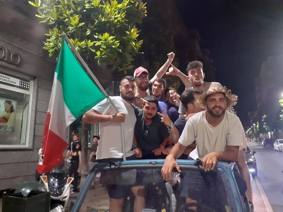 6C67D3F9-40A8-406F-B01B-08BDB97C2029