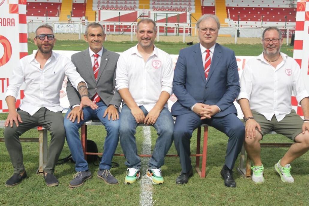 883A6E77-5E65-4139-BEE4-BC01B1037D9A