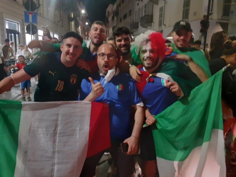 D1608A00-E35C-463F-8047-1F27B997E310