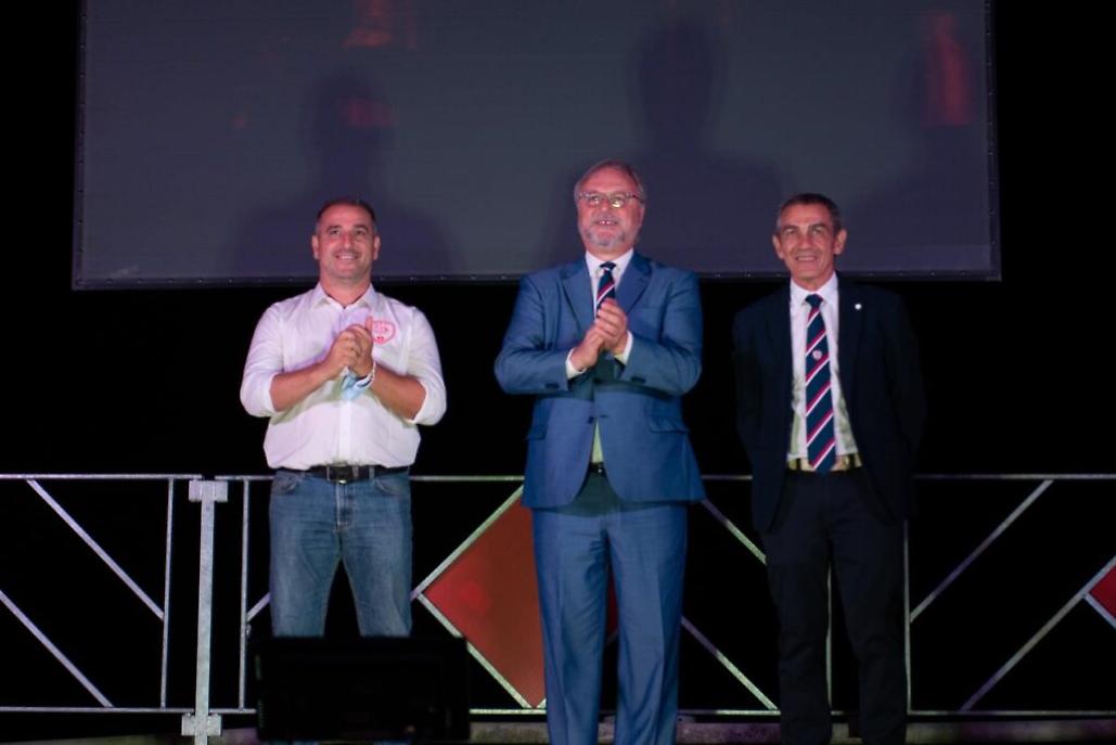 6D6E0386-FE92-476C-99C9-4304202CF5AC