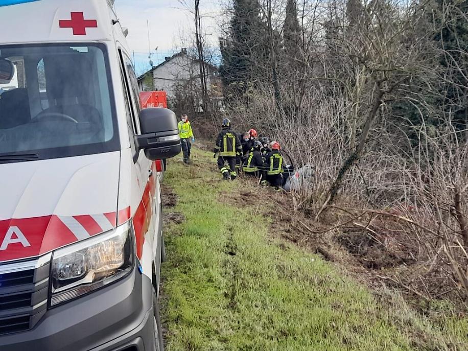 2795D1C1-9583-4B58-8353-51C70D52A39F