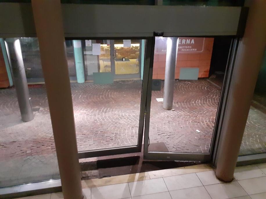 477832B6-2F4E-43BC-8C46-ED36F1A94ADF