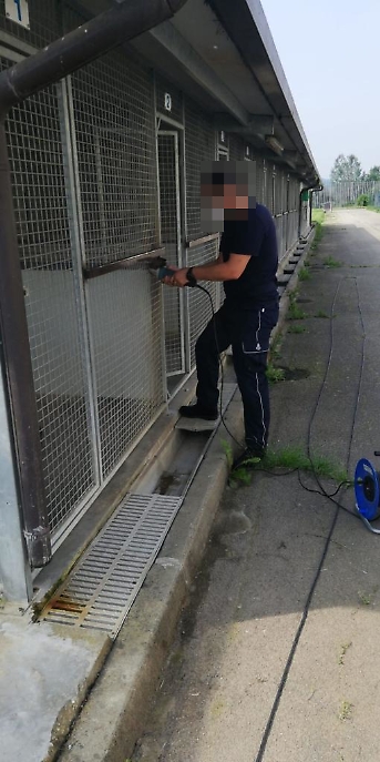 DDB102E0-7088-47C9-AD69-F136F5B4FC08