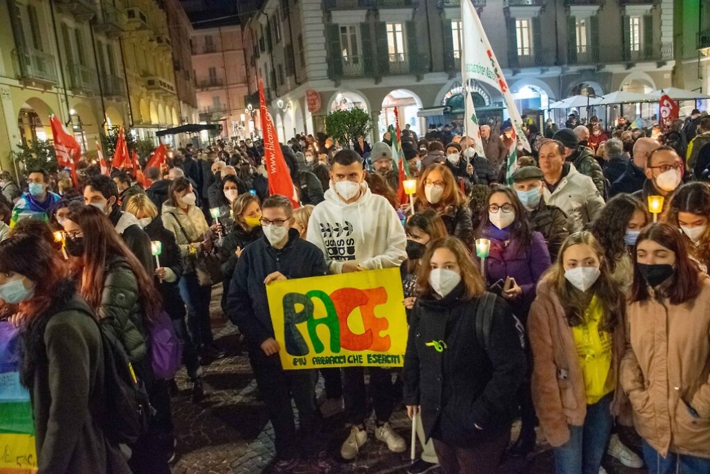Fiaccolata per la pace in Ucraina11