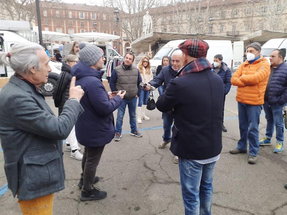 Mercato piazza Alfieri 08