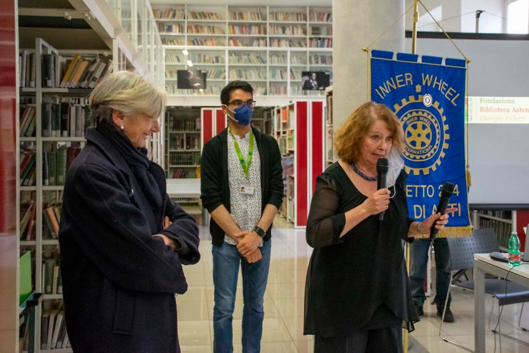 Topo di biblioteca 1 (2)