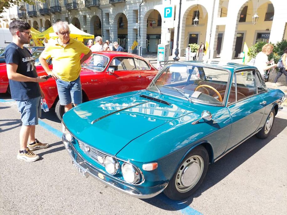 31&deg; interclub auto storiche piazza Alfieri Asti2