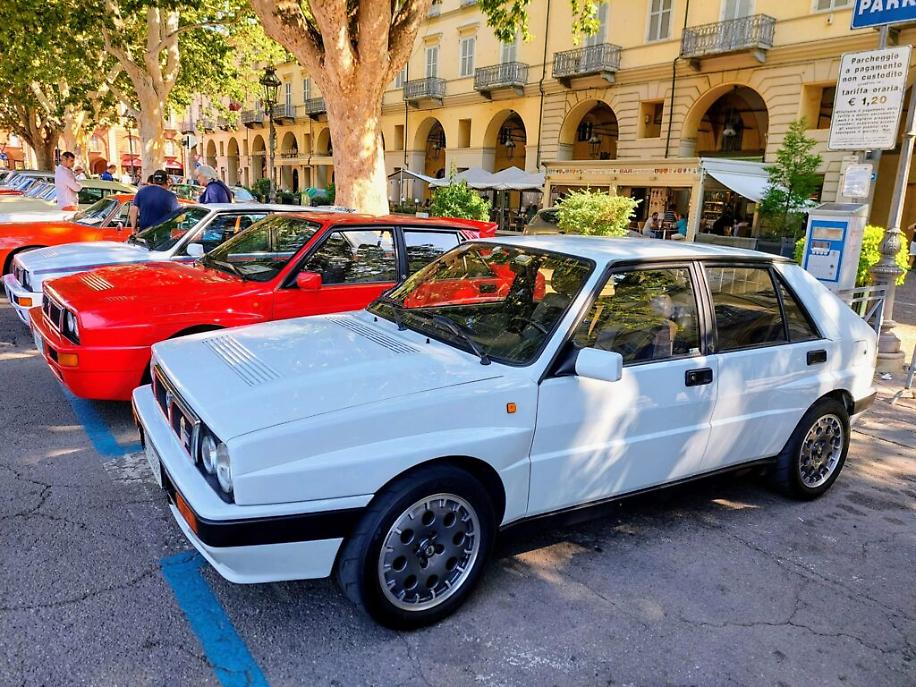 31&deg; interclub auto storiche piazza Alfieri Asti5