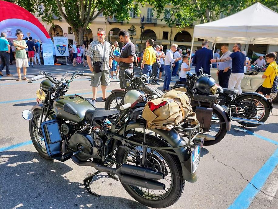 31&deg; interclub auto storiche piazza Alfieri Asti7