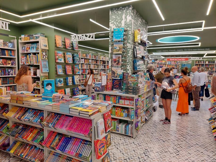 Inaugurazione de Il Libraccio di Asti1