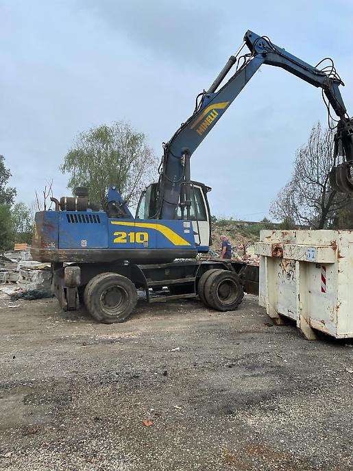 lavori al campo rom di via guerra4