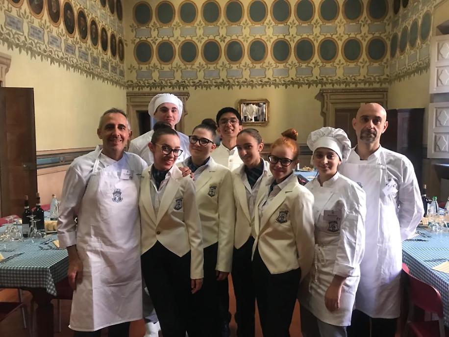 47C5F5EB-858A-43B1-B58A-A652F8626857