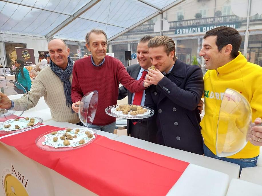 A2FC51CC-E49A-41DC-9C2A-B54655597799