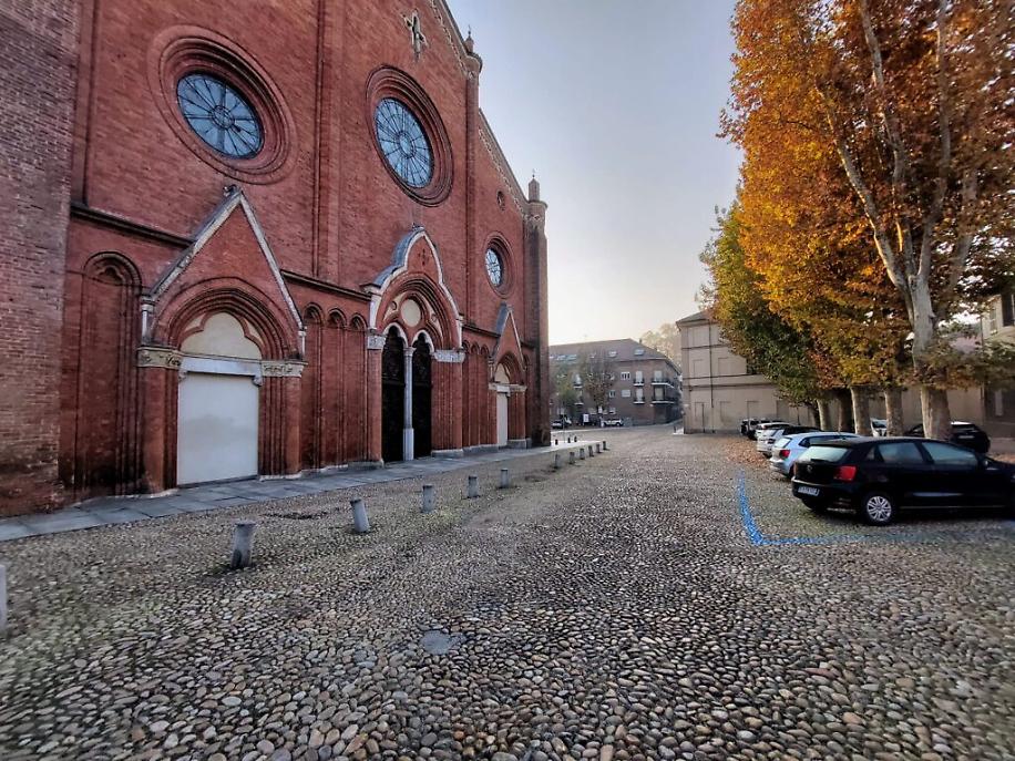 piazza Cattedrale Asti10