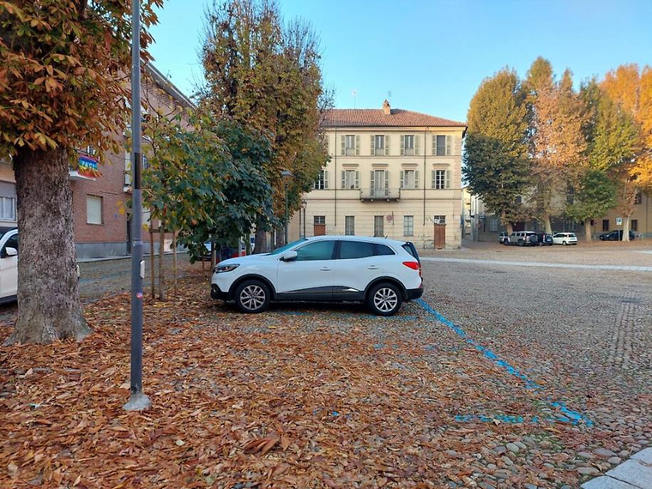 piazza Cattedrale Asti13